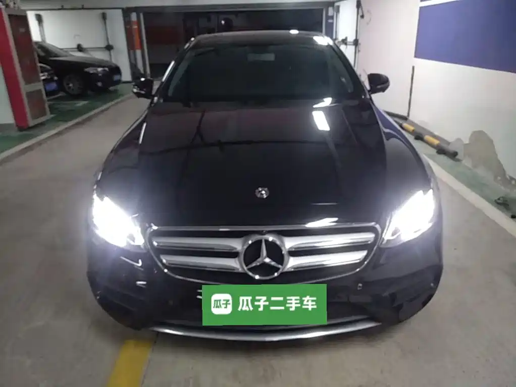 Mercedes-Benz E-Class — миниатюра 3