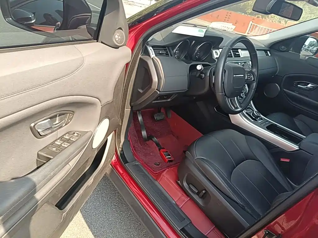 Land Rover Evoque — миниатюра 16