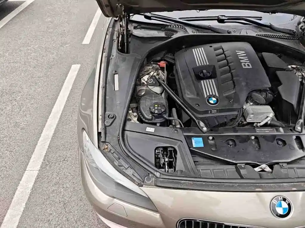 BMW 5 Series — миниатюра 16