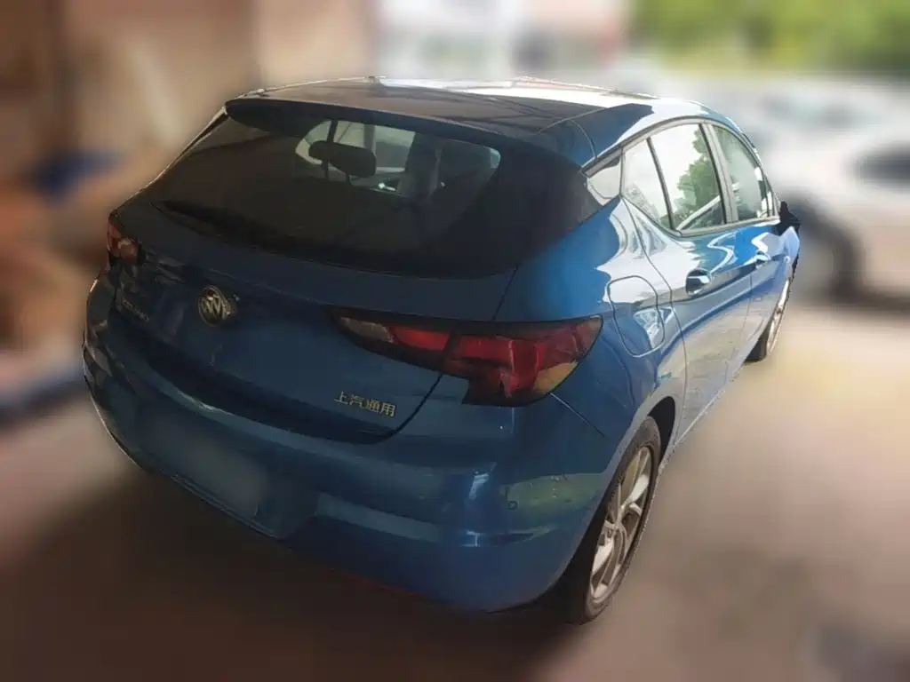 Buick Verano — миниатюра 10
