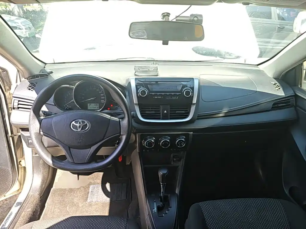 Toyota Vios — миниатюра 10