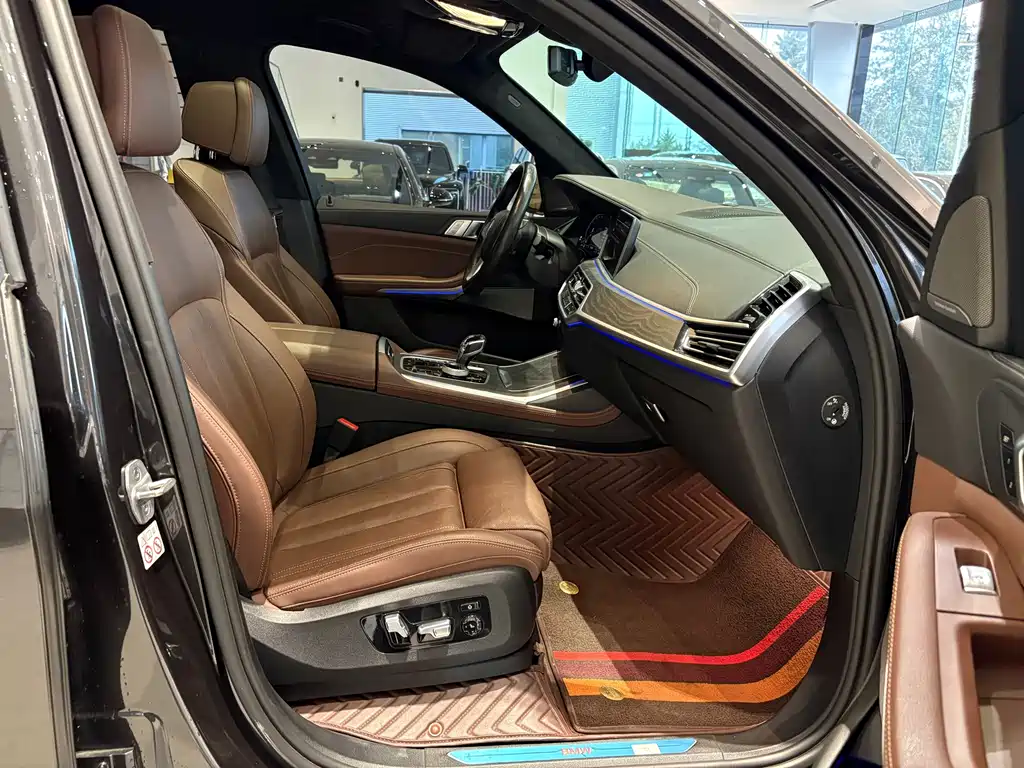BMW X7 — миниатюра 19