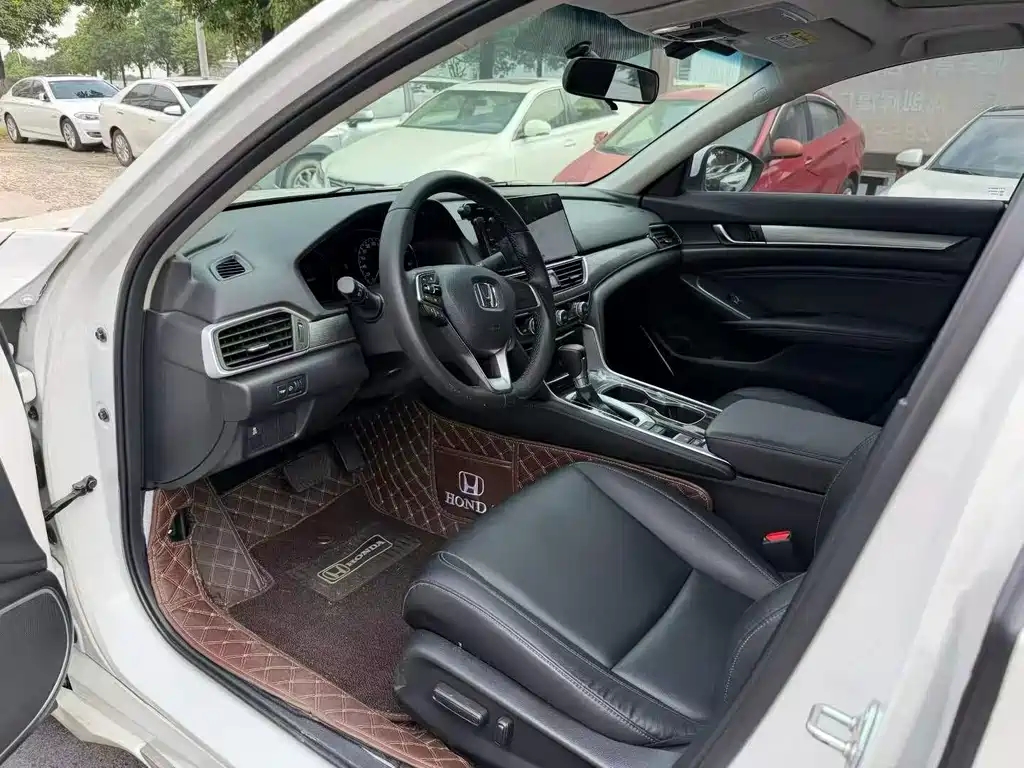 Honda Accord — миниатюра 2