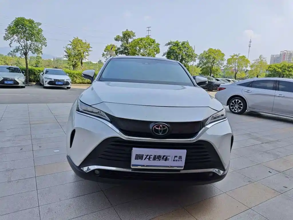 Toyota Harrier — миниатюра 2