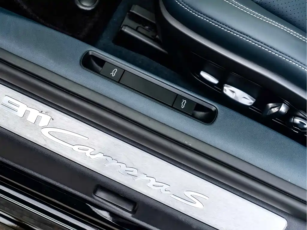 Porsche 911 — миниатюра 9