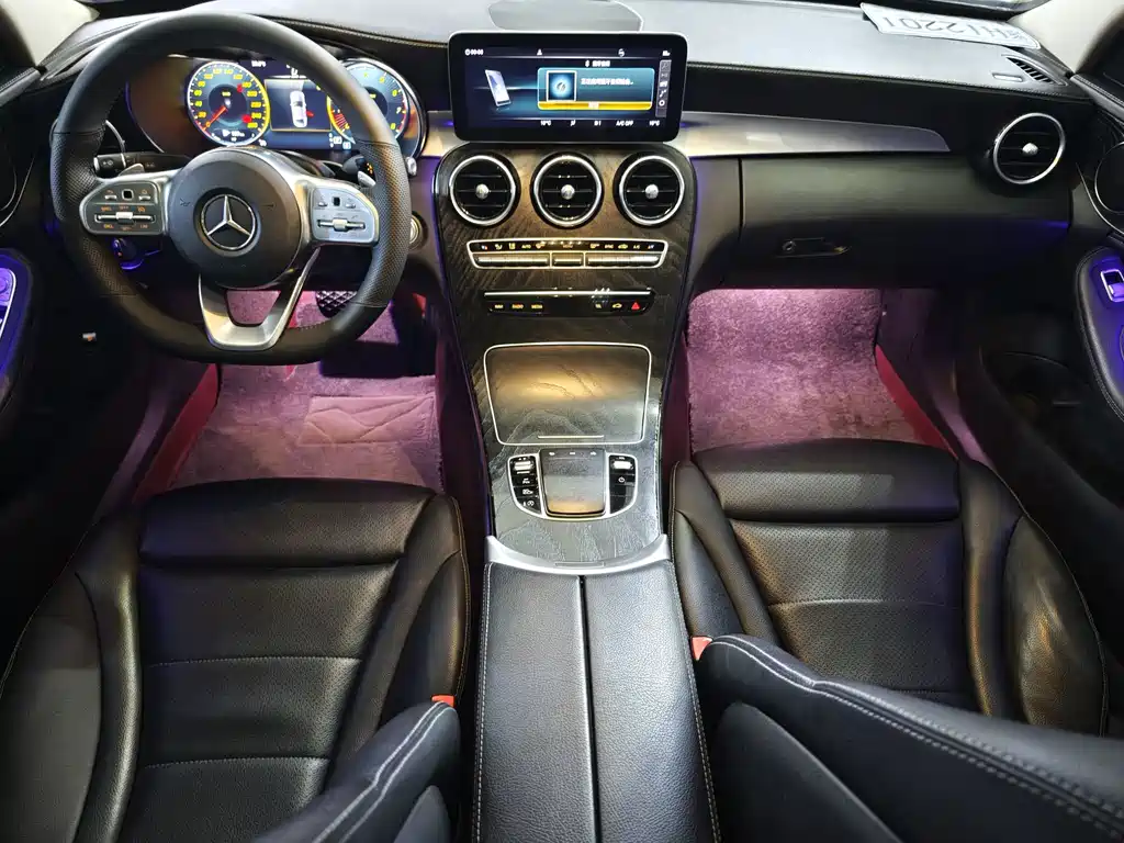 Mercedes-Benz C-Class — миниатюра 8