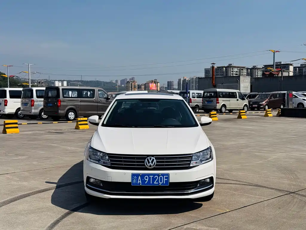 Volkswagen Lavida — миниатюра 2