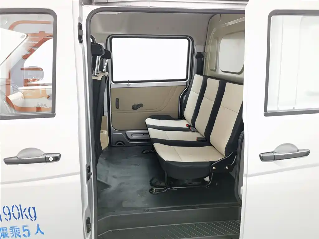 CHANGAN CROSS STAR V3