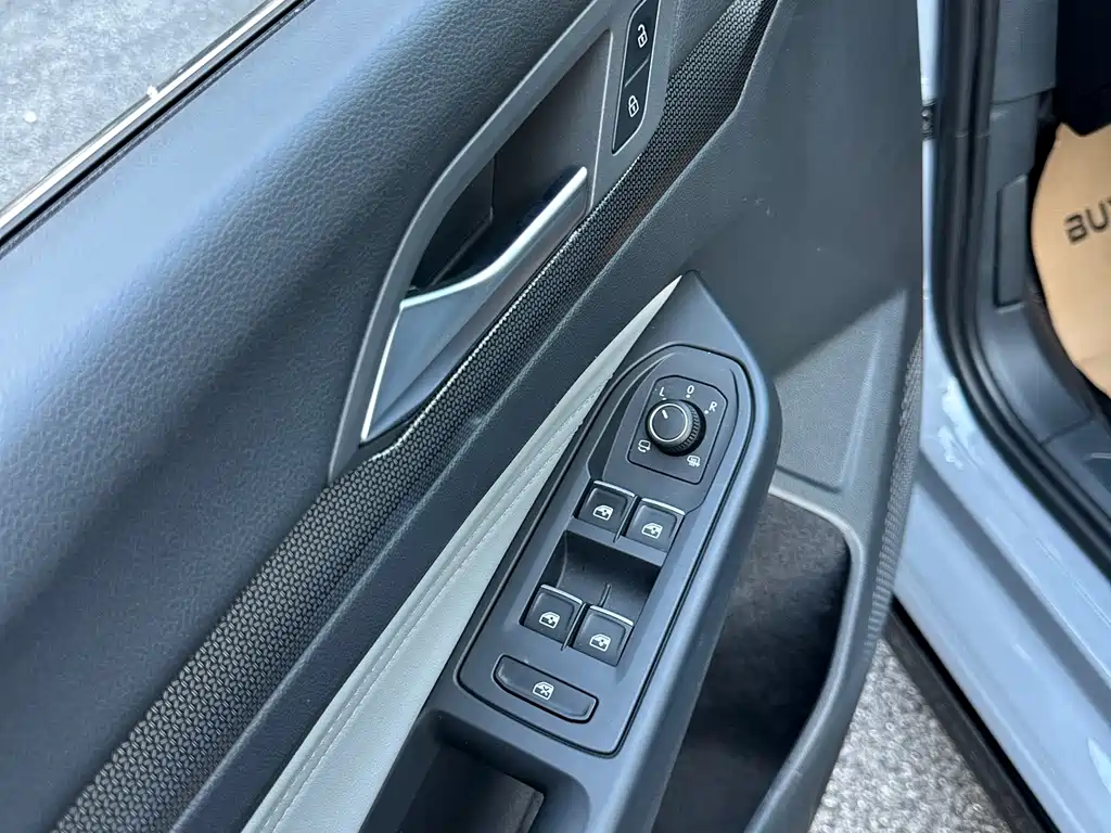Volkswagen Golf — миниатюра 9