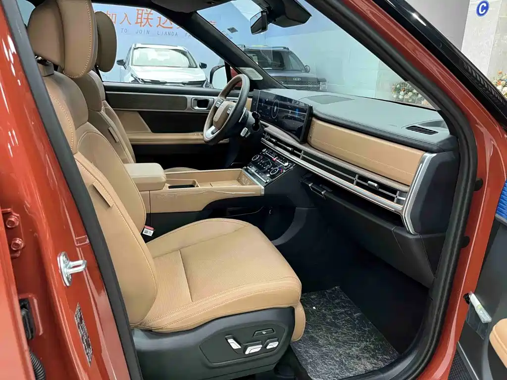 Hyundai Santa Fe — миниатюра 14