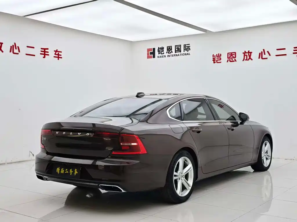 Volvo S90 — миниатюра 19