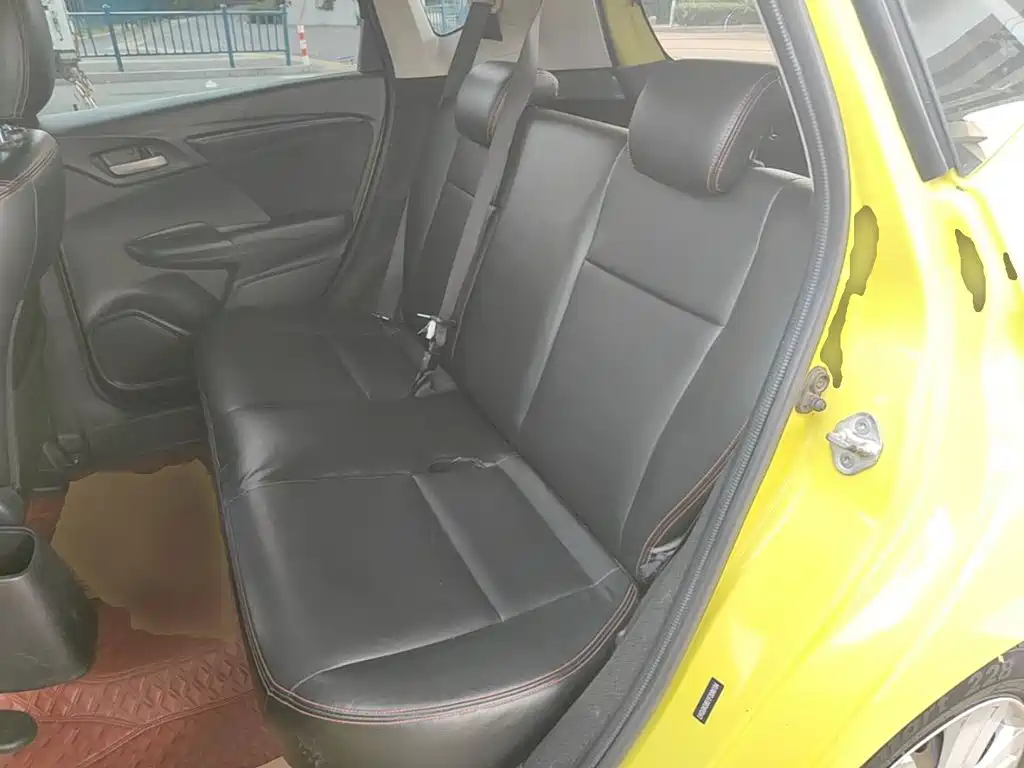 Honda Fit — миниатюра 17