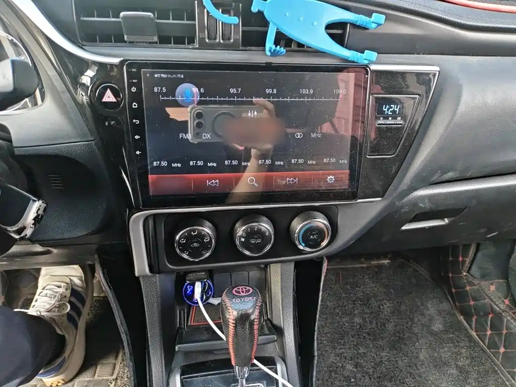 Toyota Corolla — миниатюра 6