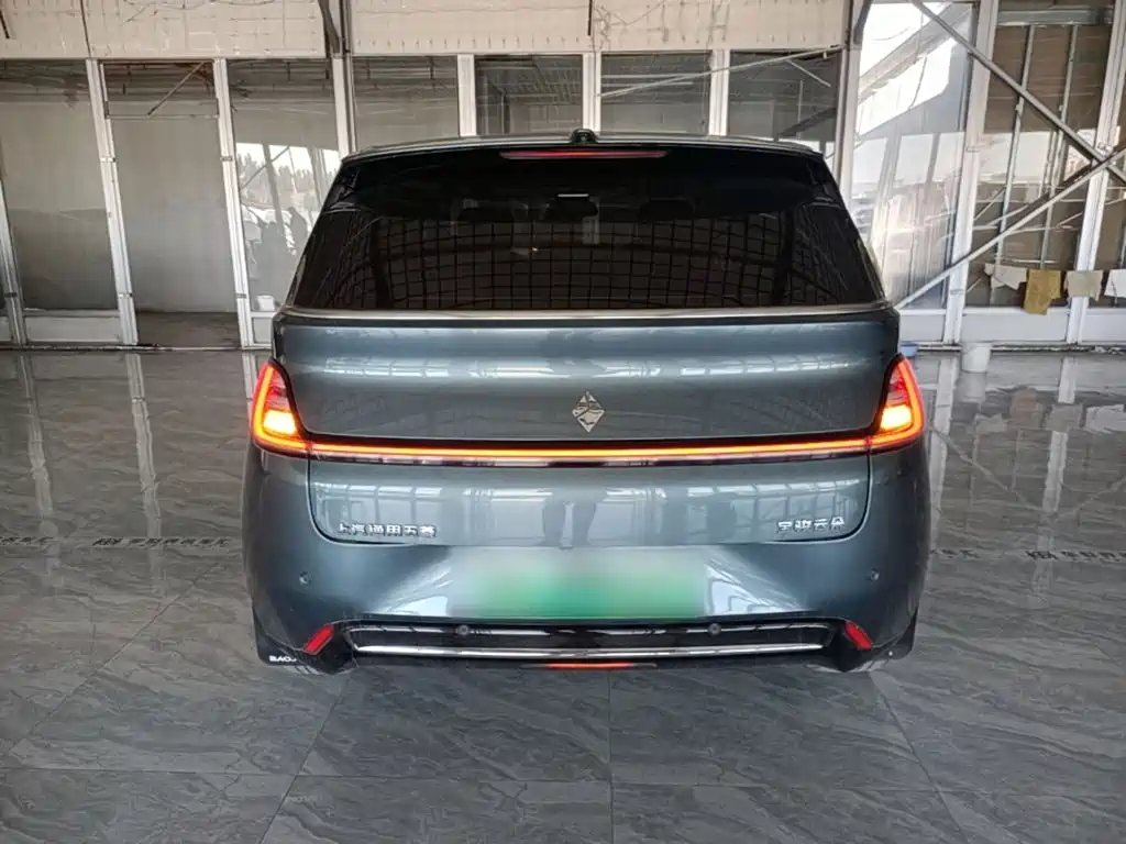 Baojun Yunduo — миниатюра 6