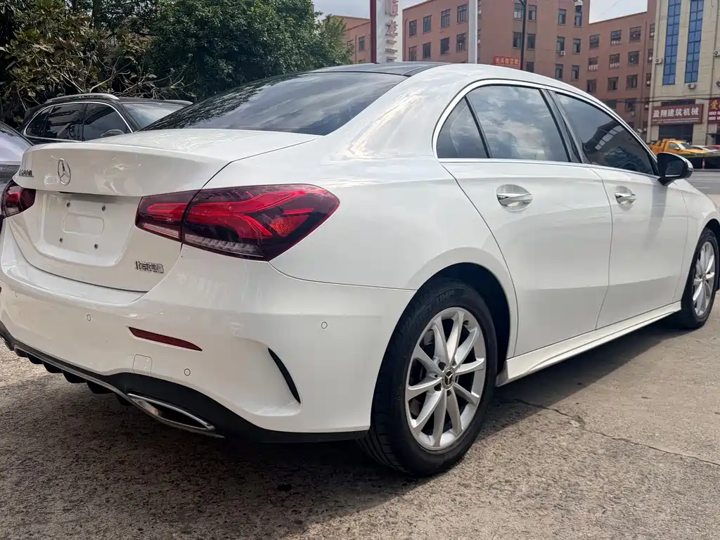Mercedes-Benz A-Class — миниатюра 4