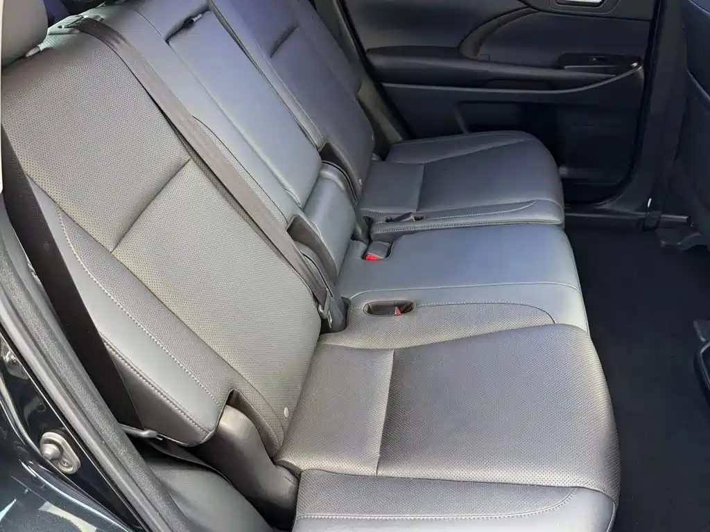 Toyota Highlander — миниатюра 4