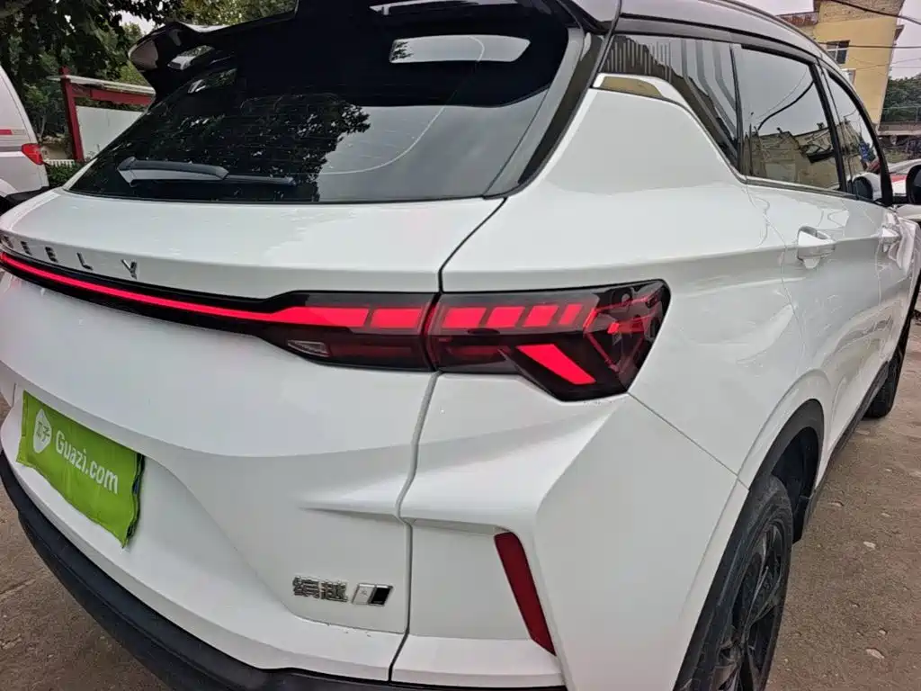 Geely Binyue — миниатюра 8