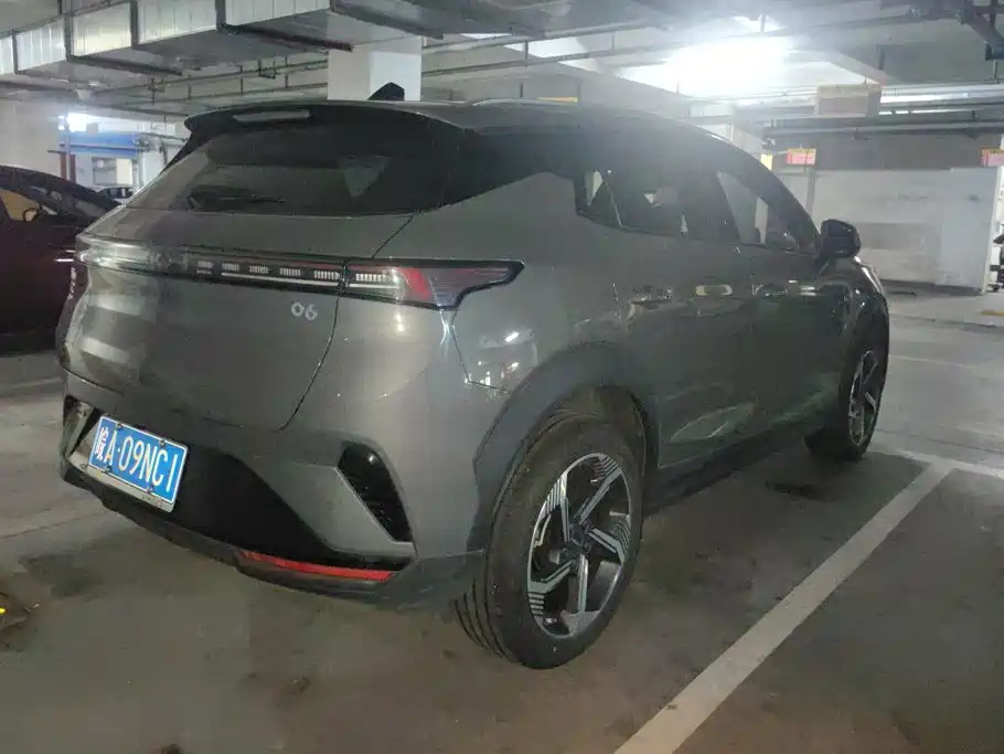 Lynk & Co 06 — миниатюра 3