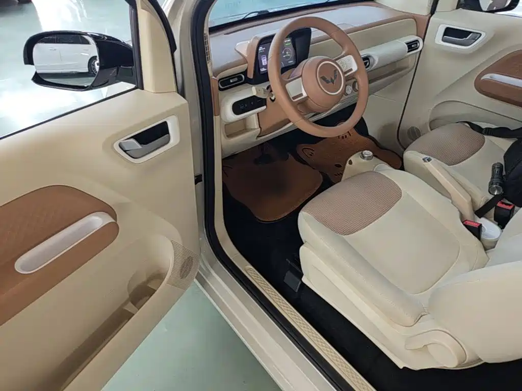 Wuling MINIEV — миниатюра 16