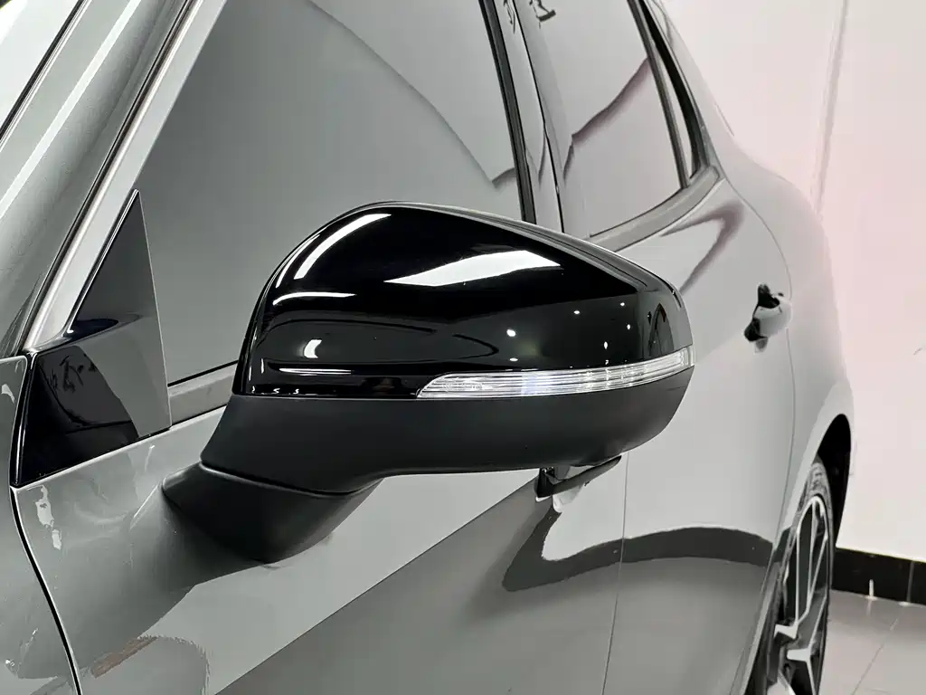 Lynk & Co 03 — миниатюра 12