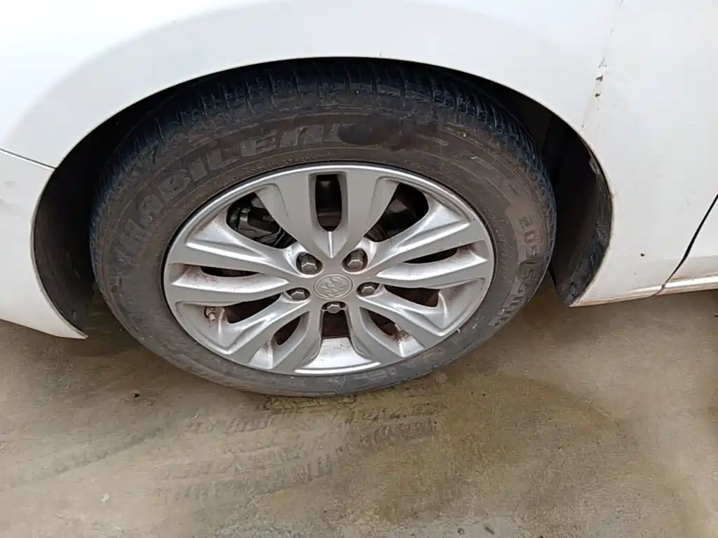 Buick Excelle — миниатюра 23
