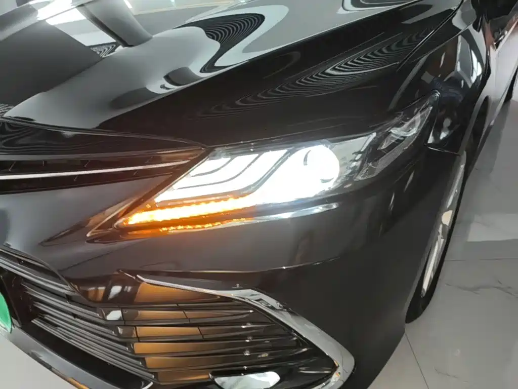 Toyota Camry — миниатюра 24