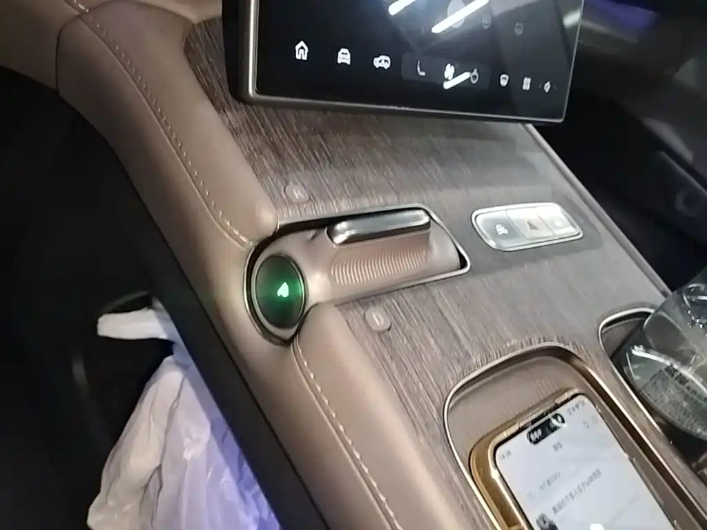 NIO ES7 — миниатюра 14