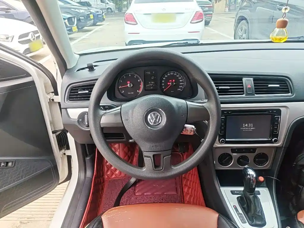 Volkswagen Lavida — миниатюра 11