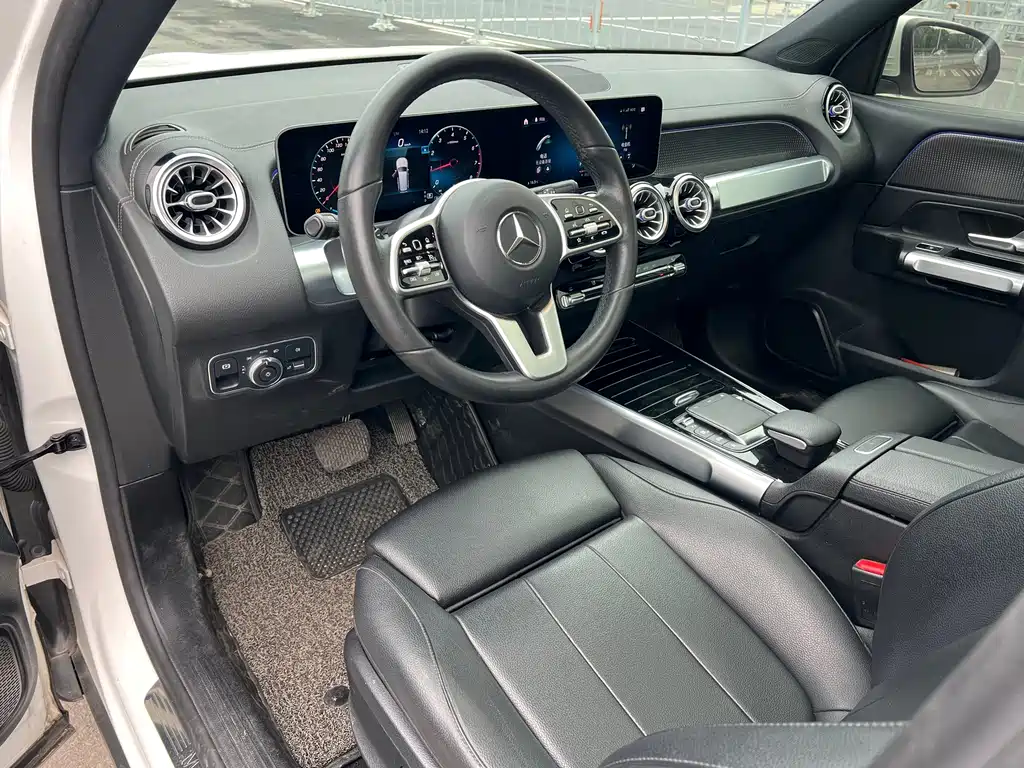 Mercedes-Benz GLB — миниатюра 6