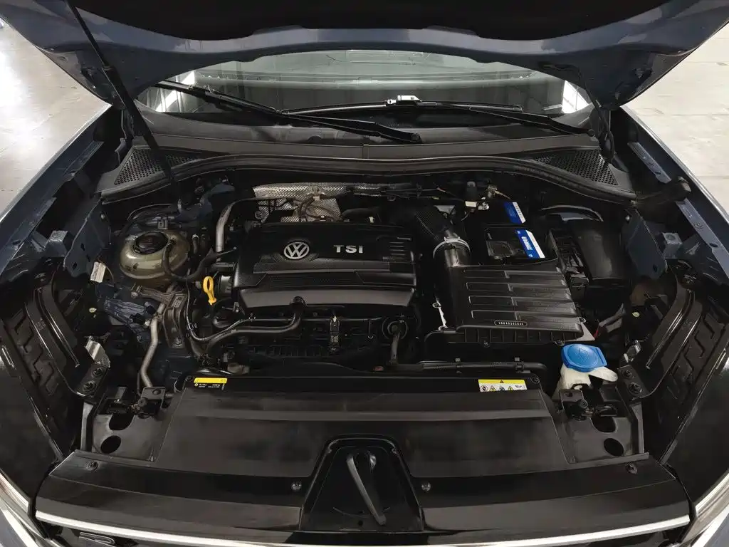 Volkswagen X — миниатюра 6