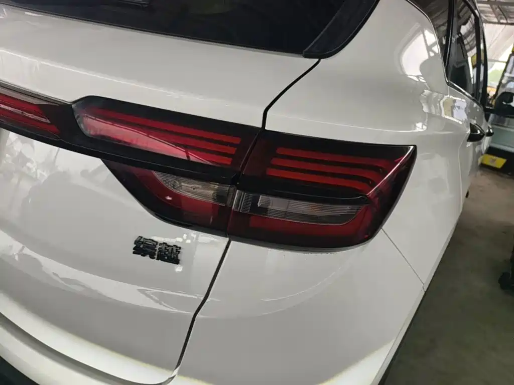 Geely Binyue — миниатюра 8