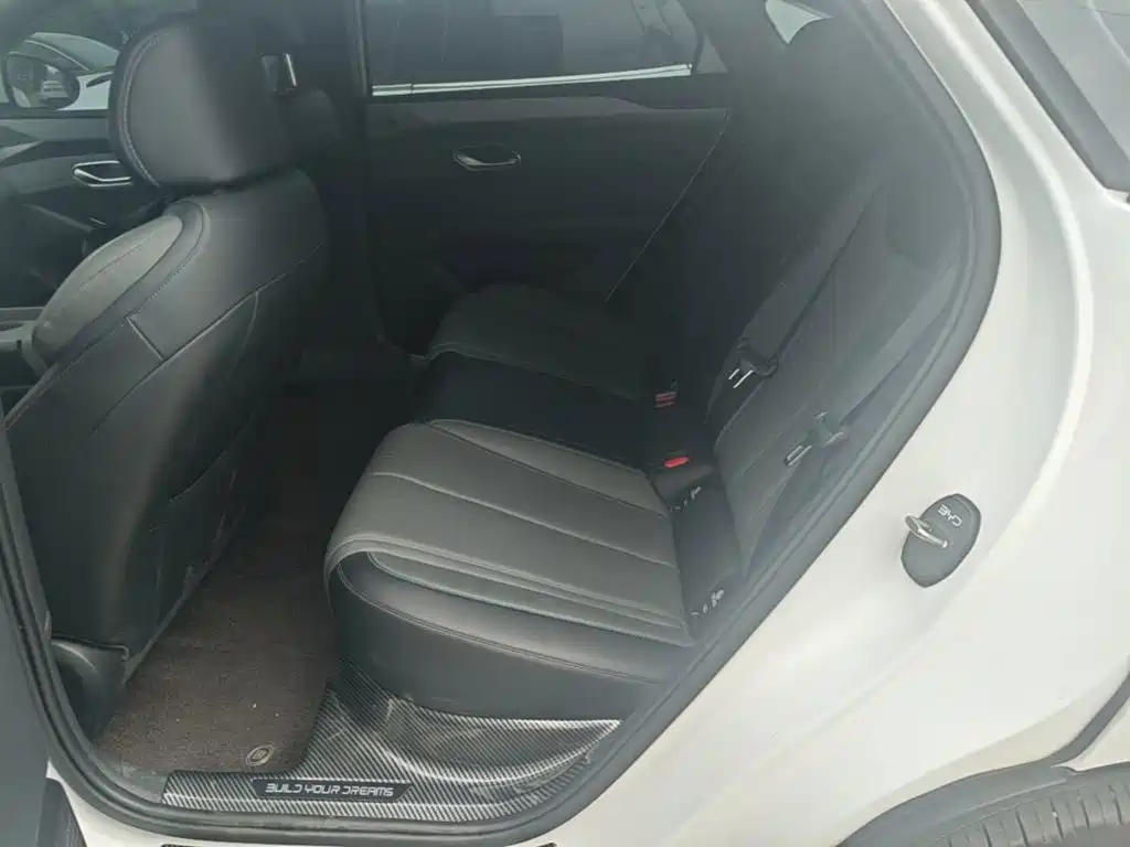 BYD Qin L — миниатюра 17