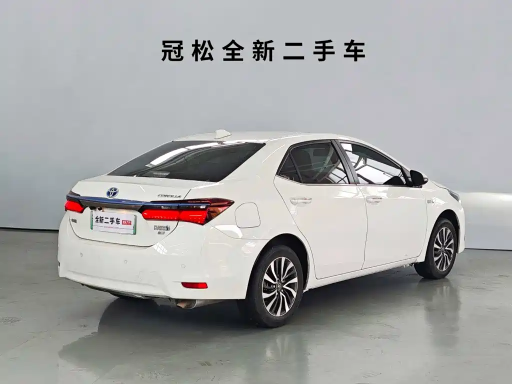 Toyota Corolla Hybrid — миниатюра 4