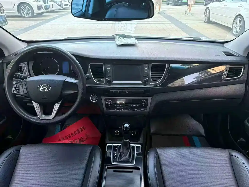 Hyundai Mistra — миниатюра 8