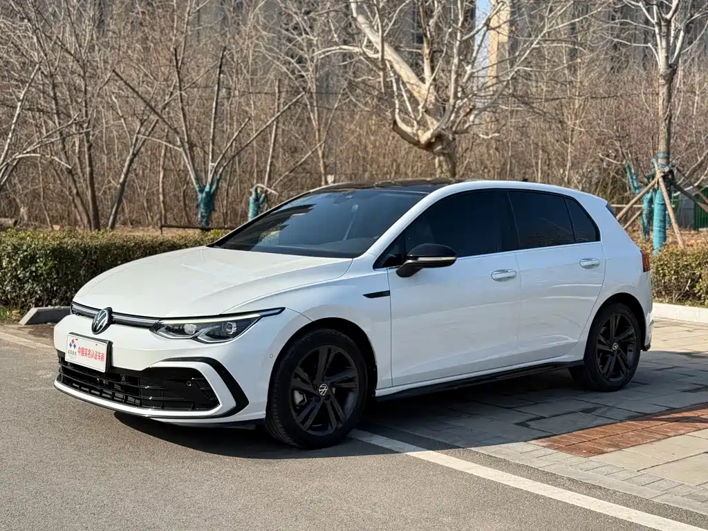 Volkswagen Golf 2022