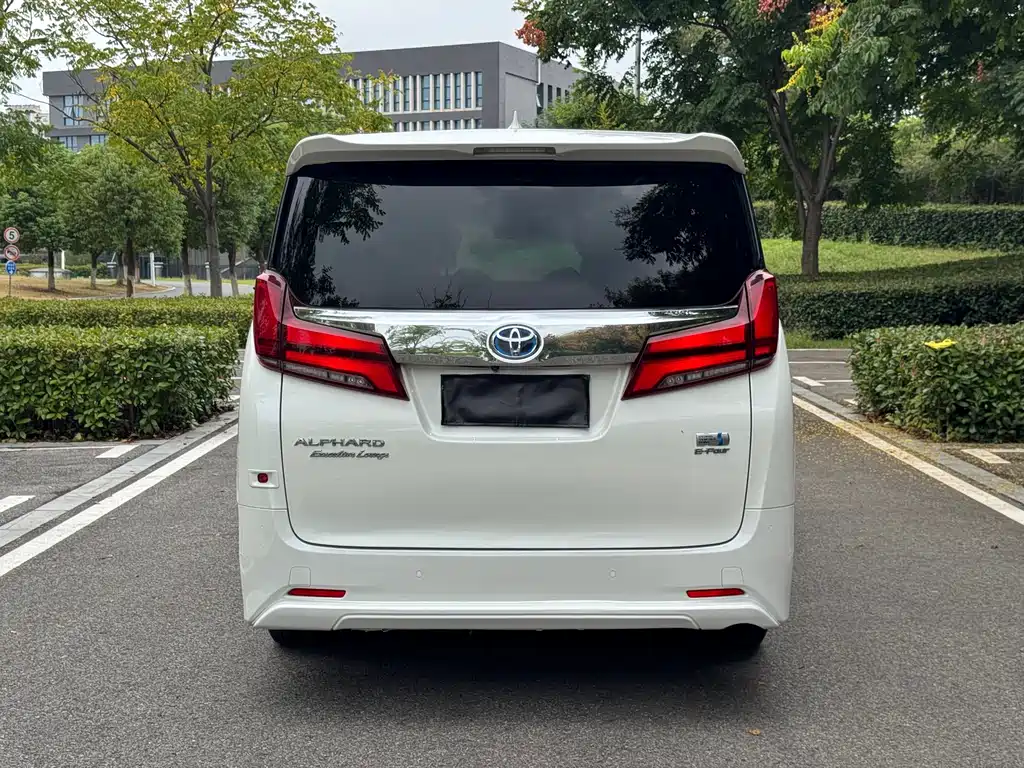 Toyota Vellfire — миниатюра 5