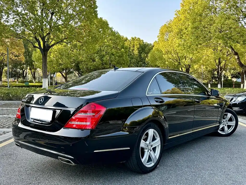 Mercedes-Benz S-Class — миниатюра 7
