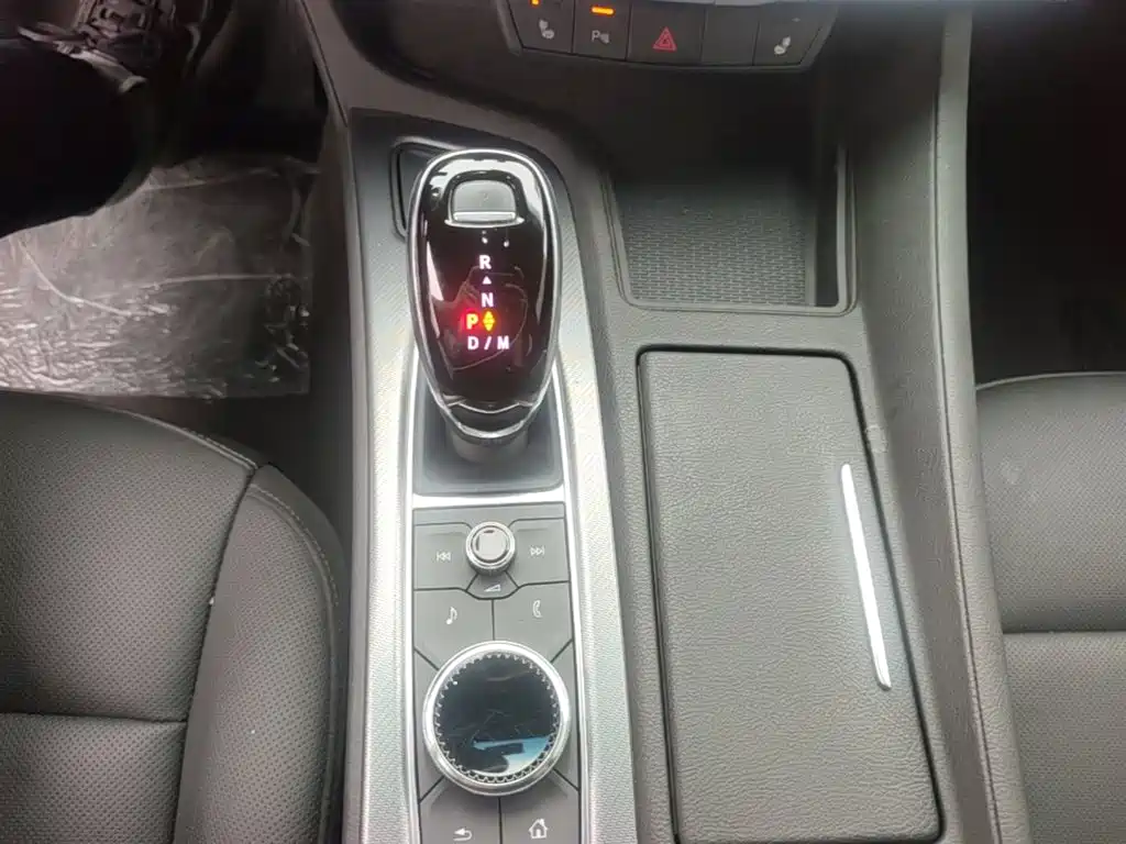 Cadillac CT5 — миниатюра 14