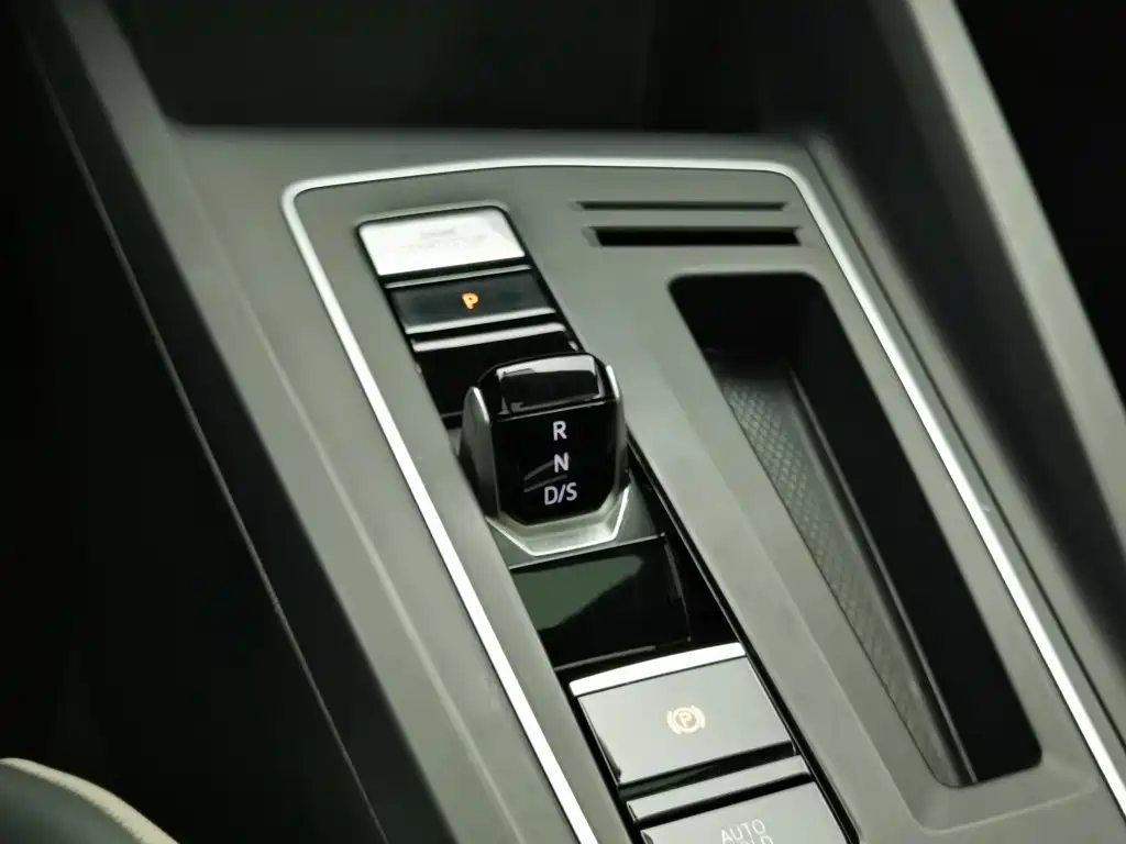 Volkswagen Golf — миниатюра 13