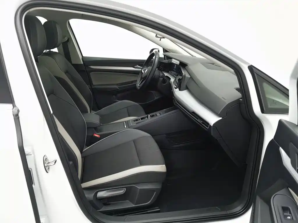 Volkswagen Golf — миниатюра 23