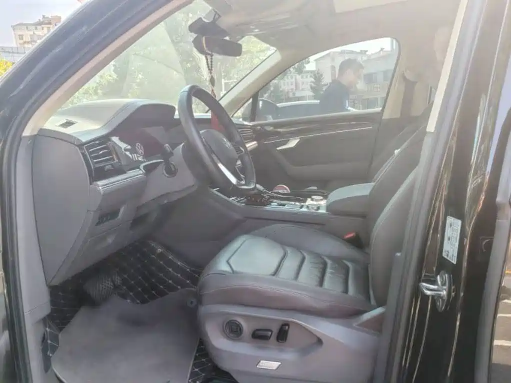 Volkswagen Touareg — миниатюра 5