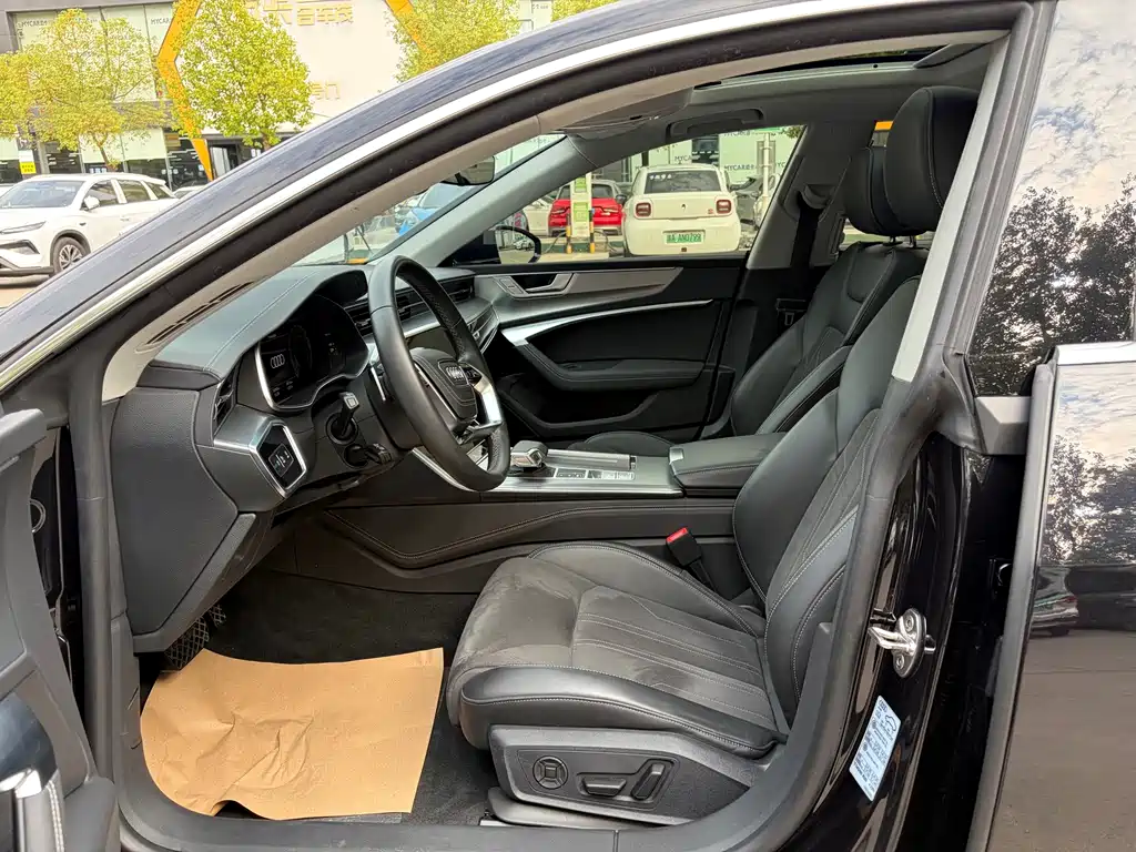 Audi A7L — миниатюра 5