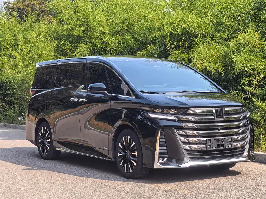 Toyota Vellfire — миниатюра 3
