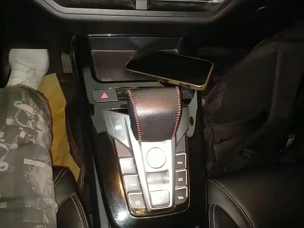 BYD Yuan EV — миниатюра 14