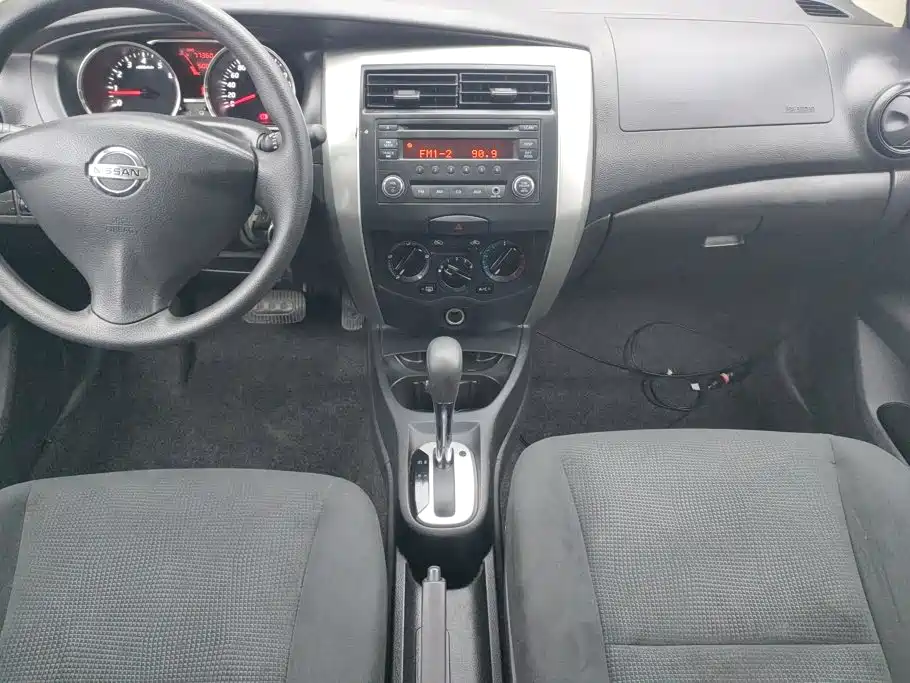 Nissan Livina — миниатюра 16