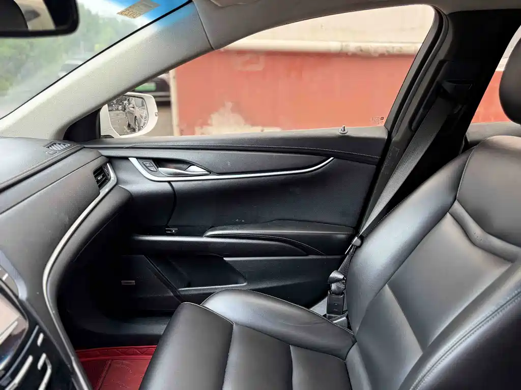 Cadillac XTS — миниатюра 10