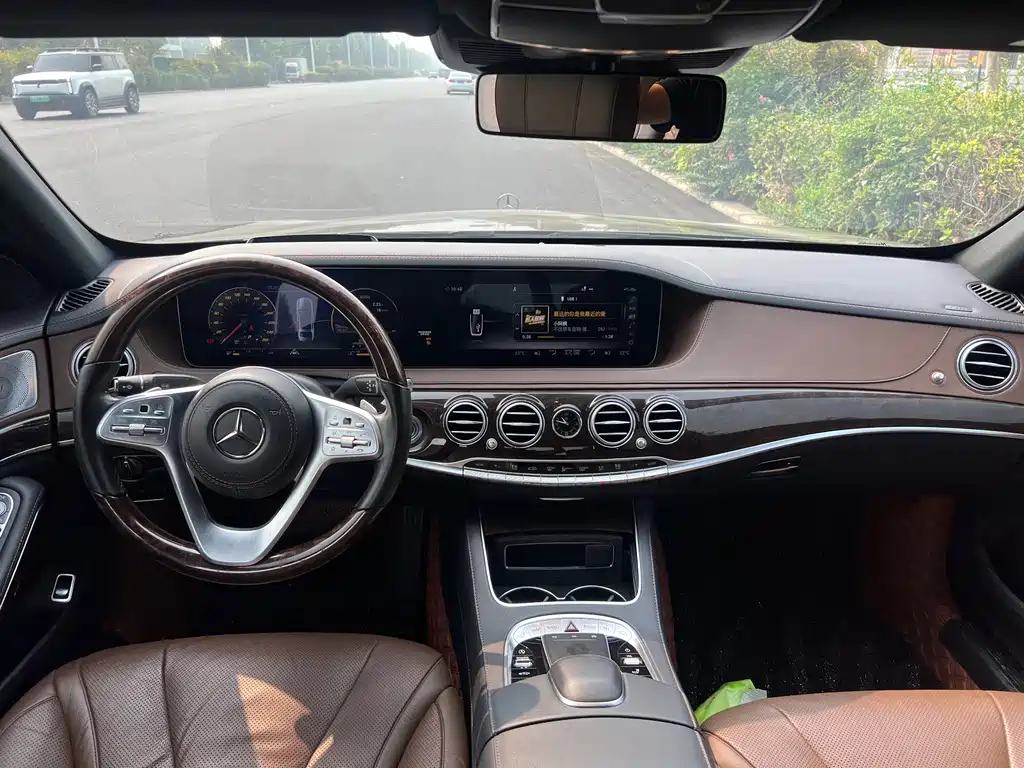 Mercedes-Benz S-Class — миниатюра 10
