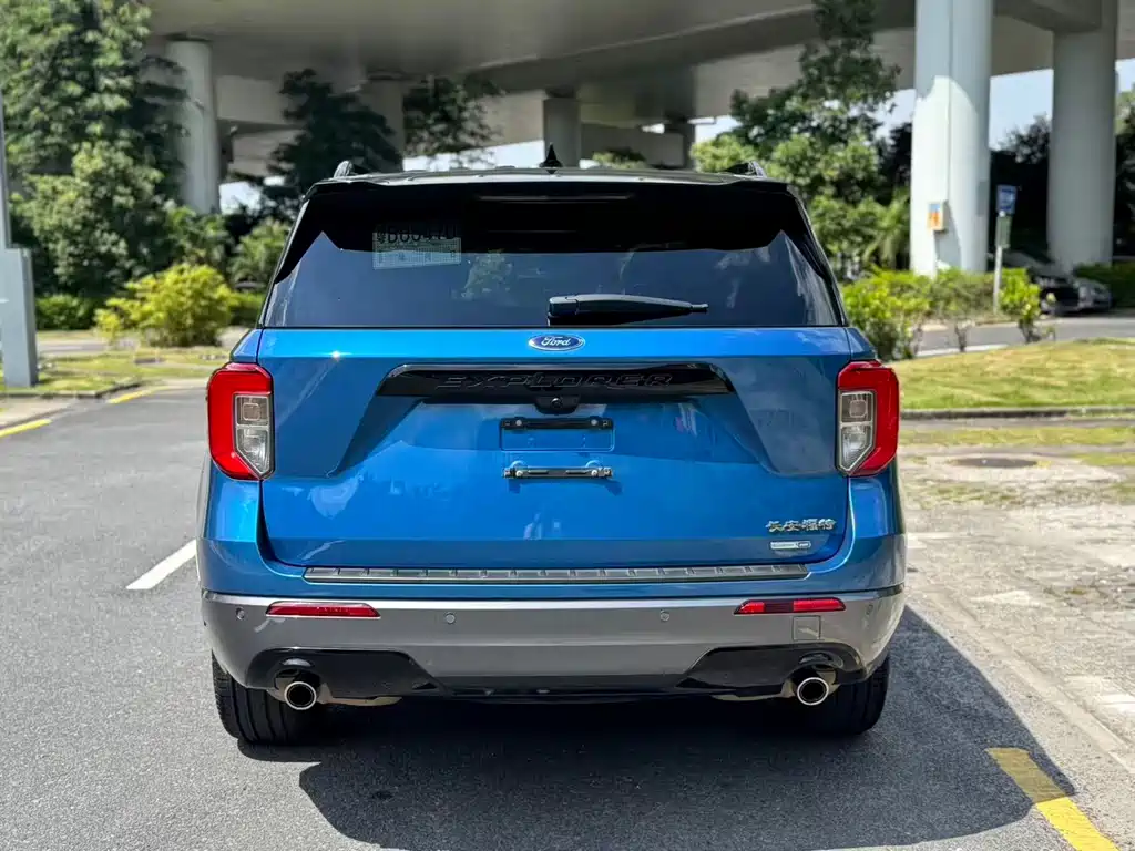 Ford Explorer — миниатюра 3