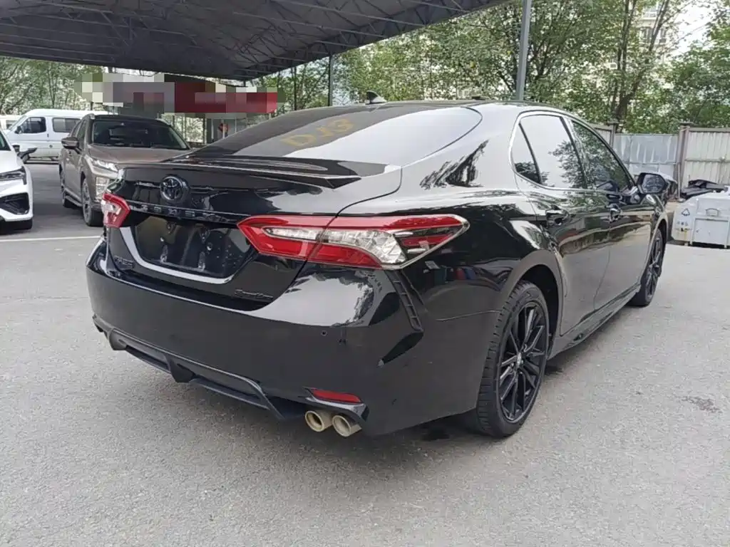 Toyota Camry — миниатюра 7