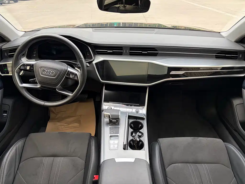 Audi A7L — миниатюра 6